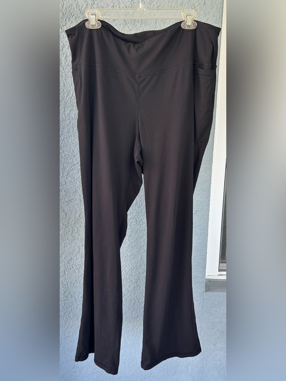 Livi by Lane Bryant Soft Bootcut Stretchy Pull On Comfortable Pants Size 22/24